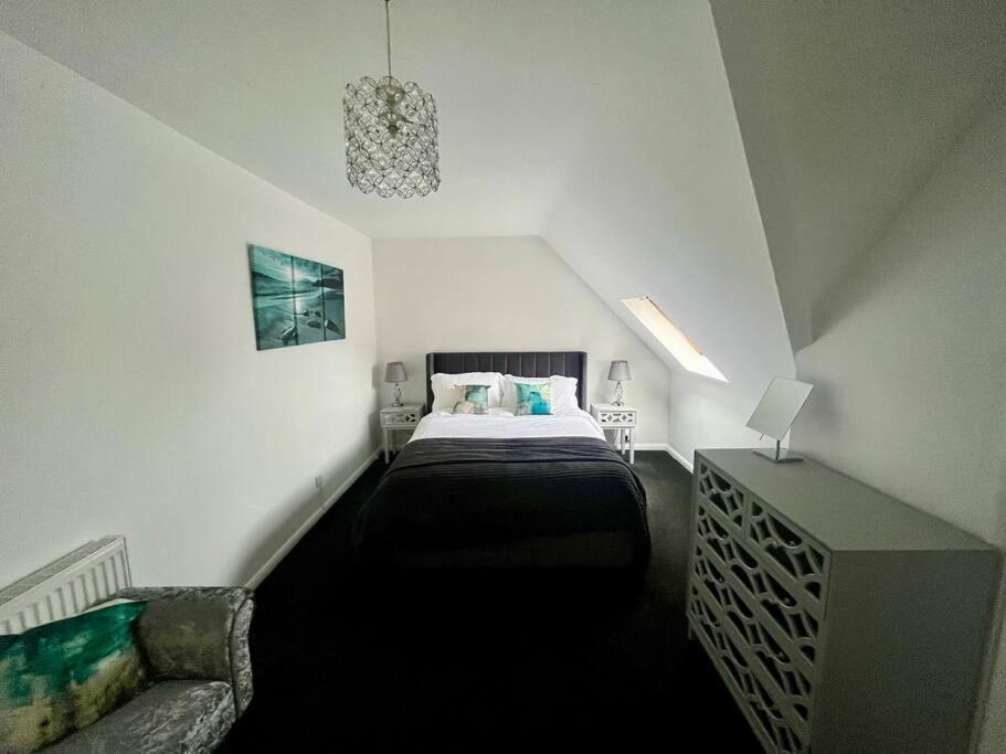 Bs - Luxury Top Floor 4 Bed Apartment With Garage In Town Centre - No Lift Stratford-upon-Avon Exteriör bild
